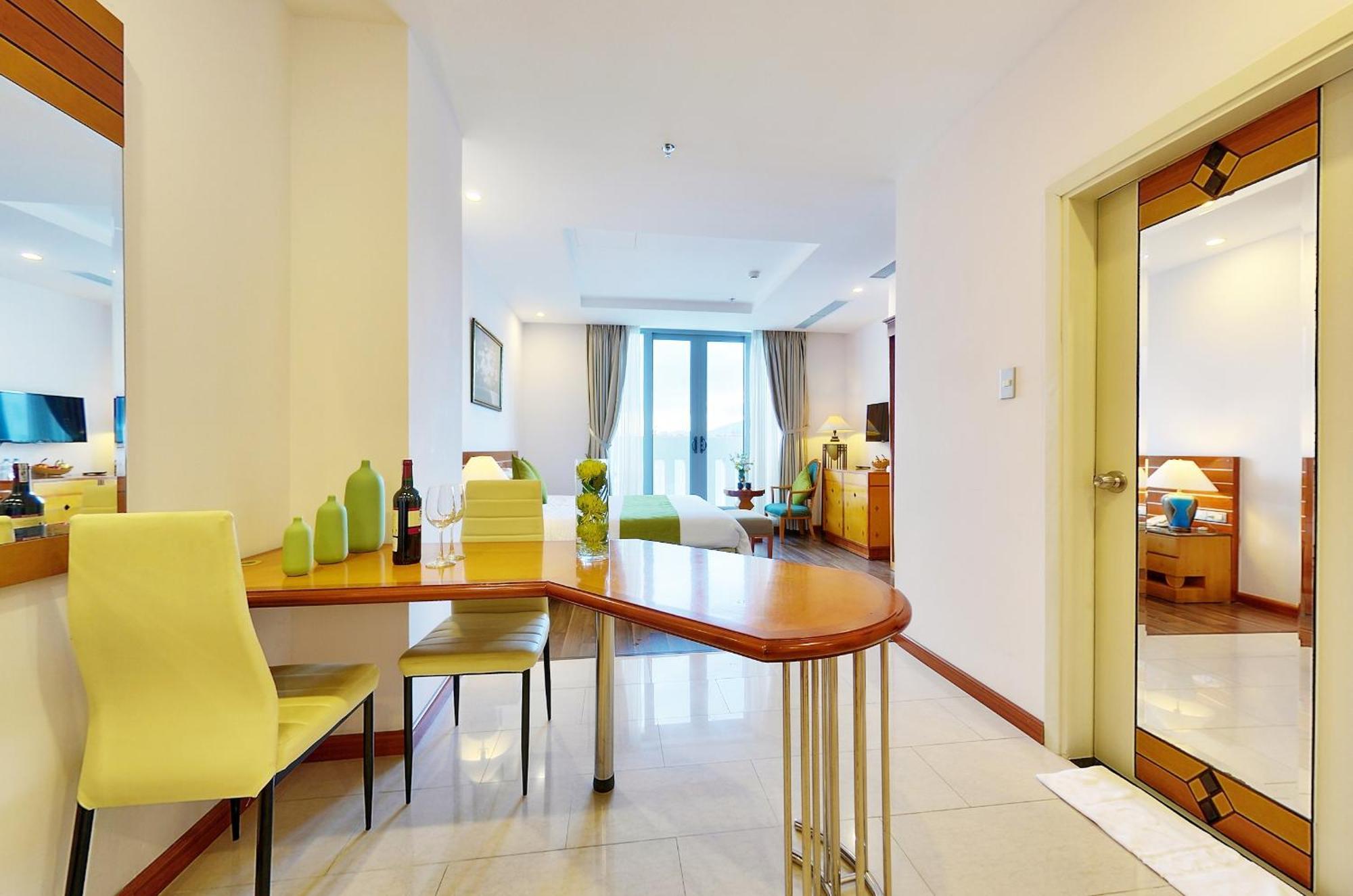 דה נאנג Richico Garden Beach Hotel מראה חיצוני תמונה